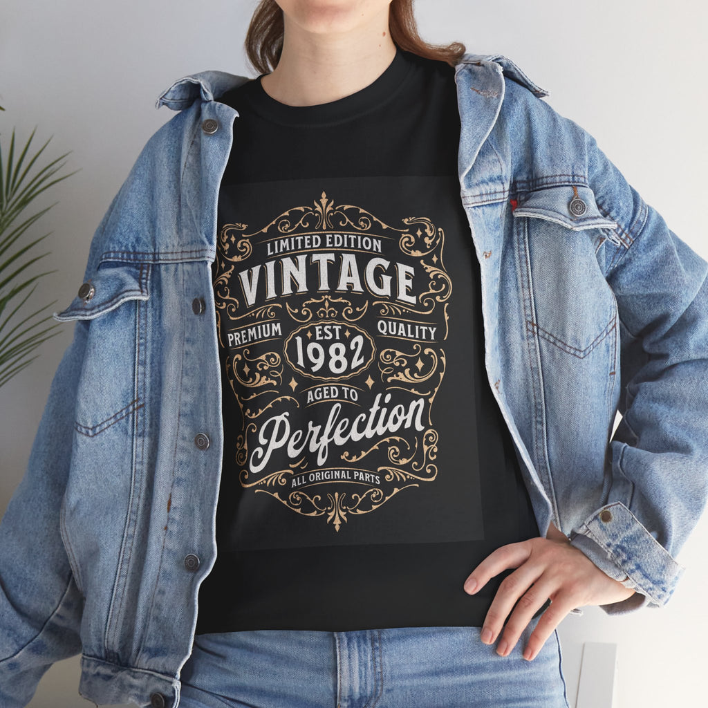 Vintage 1982 T-Shirt – Limited Edition Retro Birthday Gift