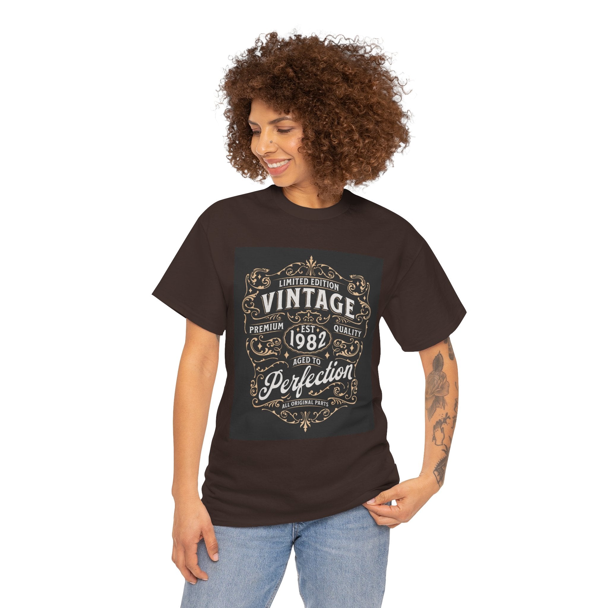 Vintage 1982 T-Shirt – Limited Edition Retro Birthday Gift