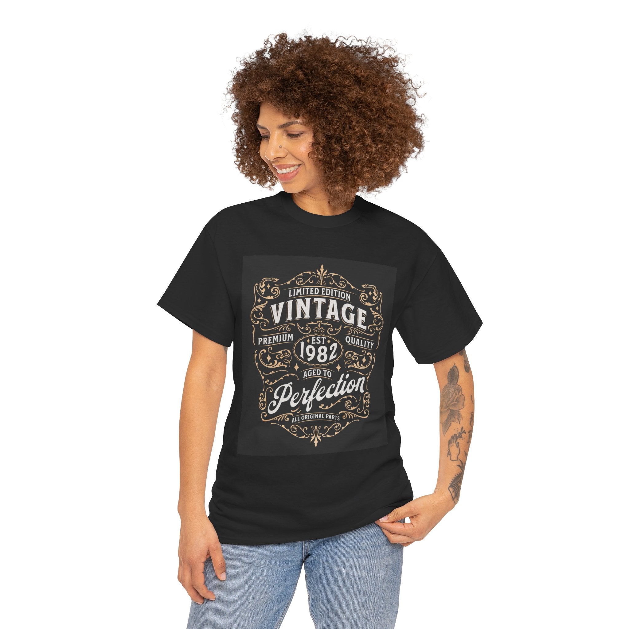 Vintage 1982 T-Shirt – Limited Edition Retro Birthday Gift