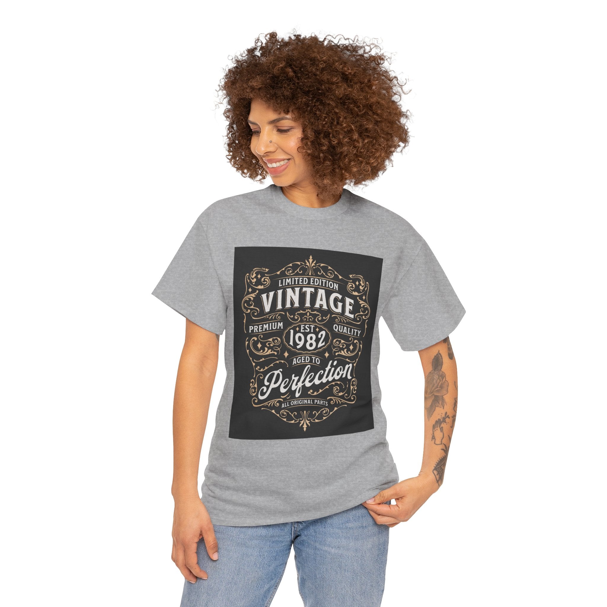 Vintage 1982 T-Shirt – Limited Edition Retro Birthday Gift