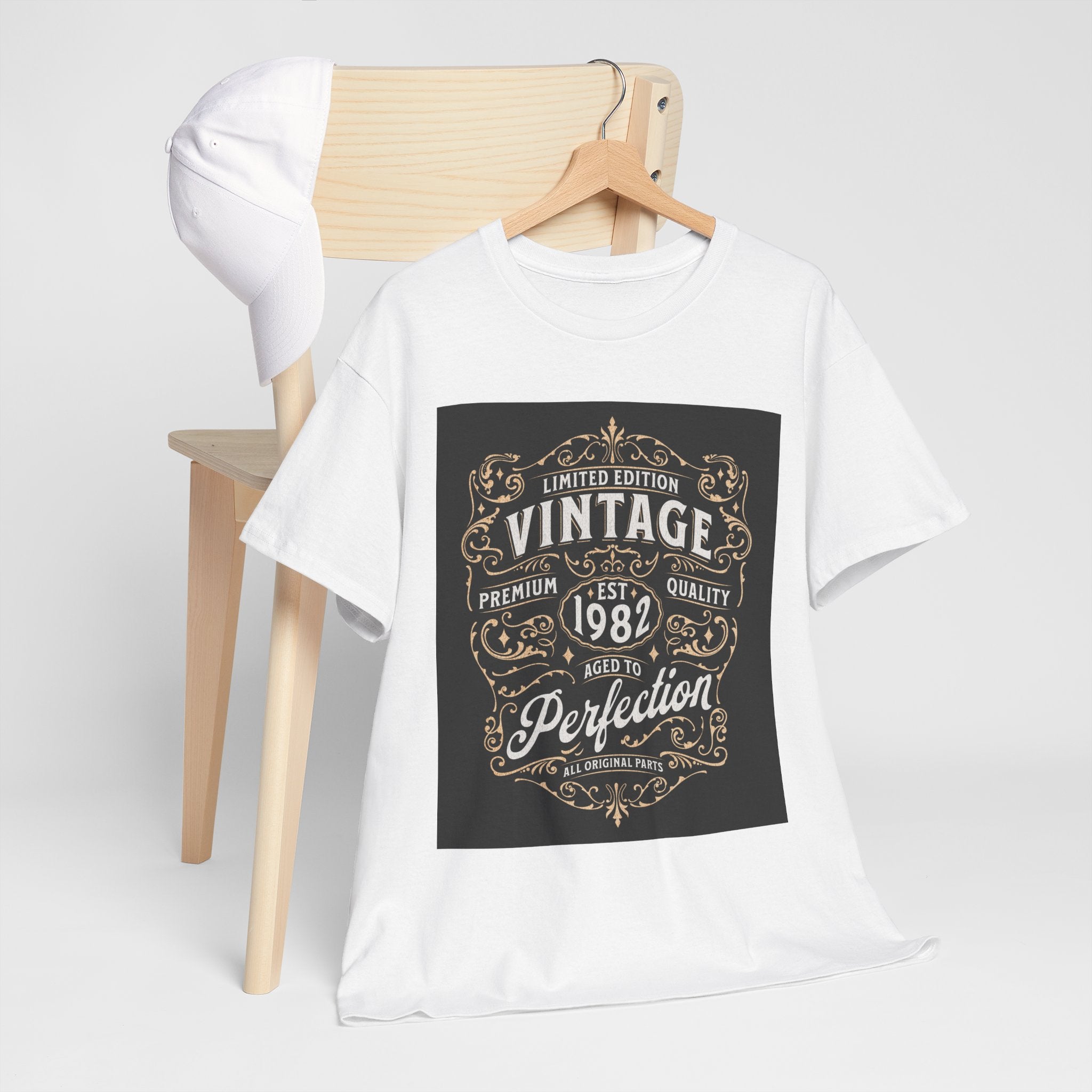 Vintage 1982 T-Shirt – Limited Edition Retro Birthday Gift