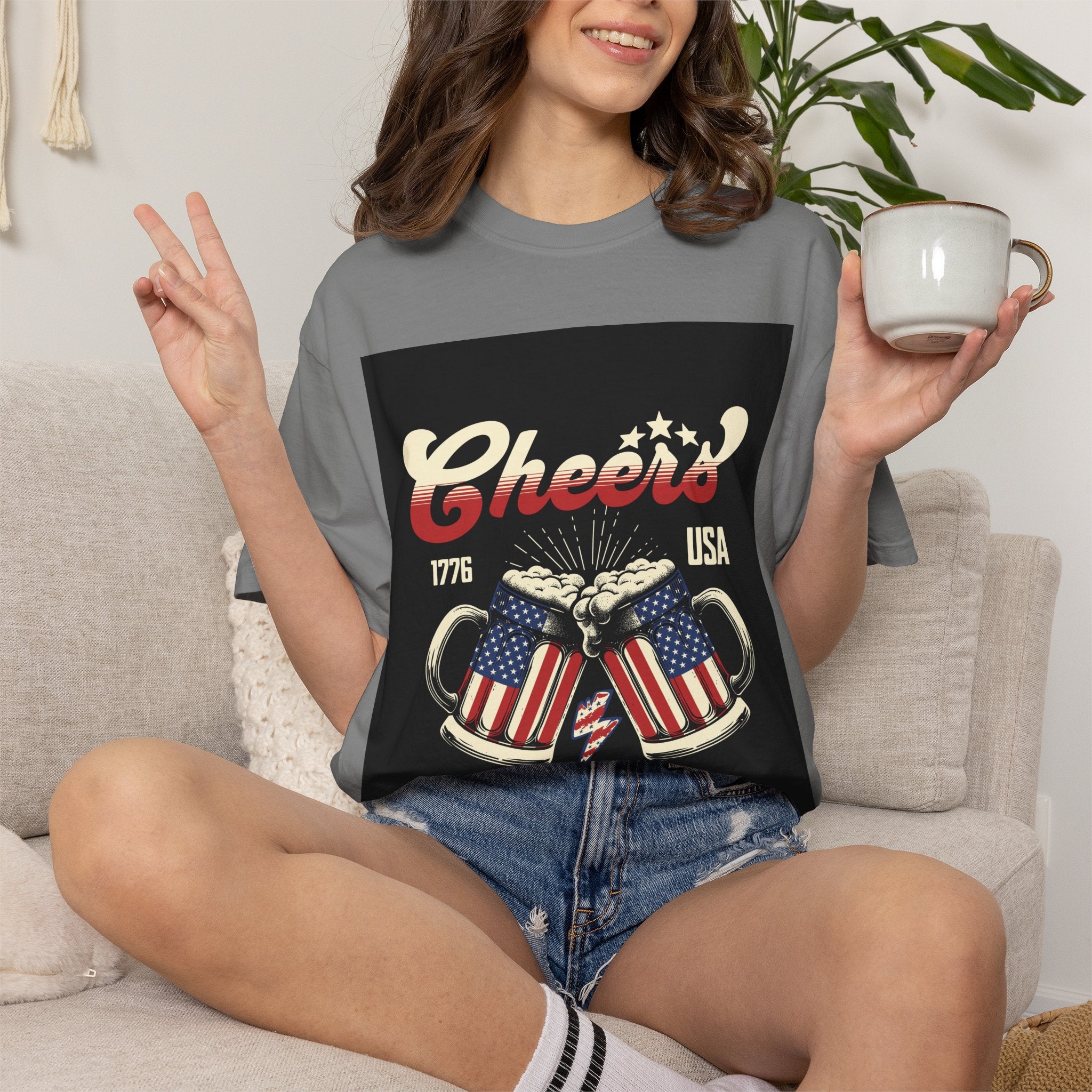 Cheers USA T-Shirt — Patriotic Beer Mugs Graphic Tee (1776)